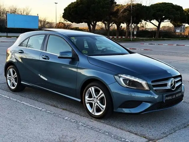 Mercedes-Benz A 220 180 CDI con TECHO SOLAR, CUERO MIXTO...