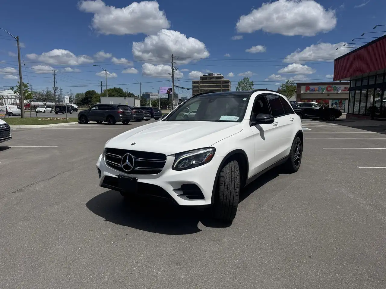 Mercedes-Benz GLC снимка Mercedes-Benz GLC