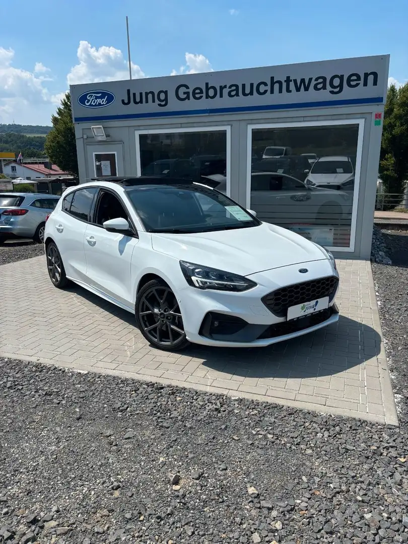 Ford Focus Lim. ST Weiß - 1