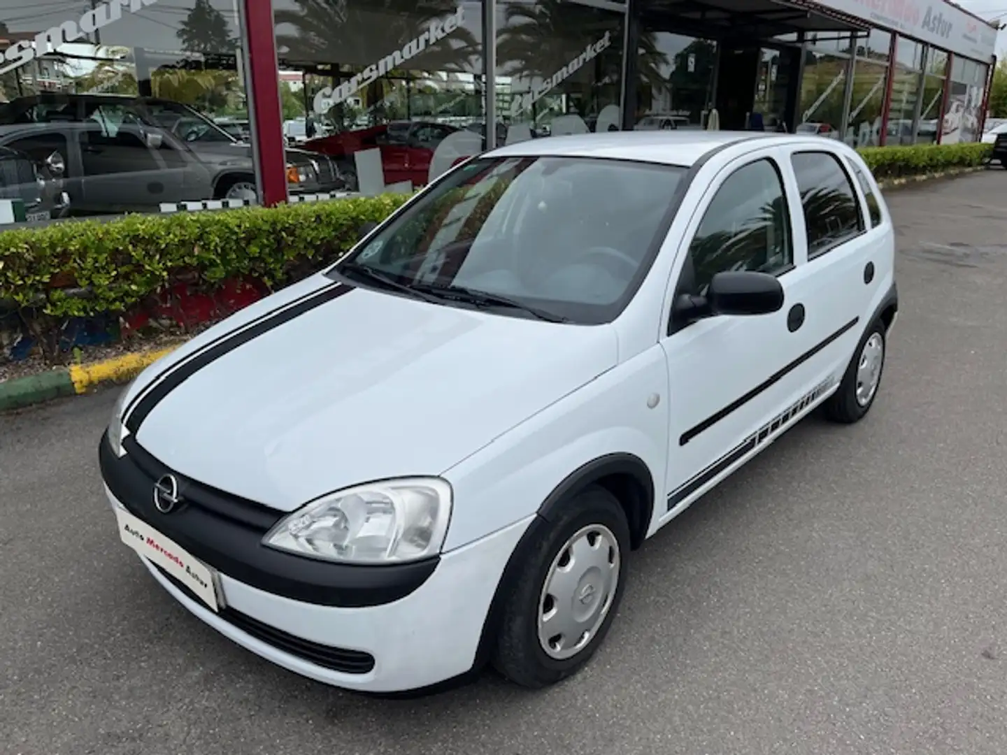Opel Corsa 1.2 16v Club Blanco - 1
