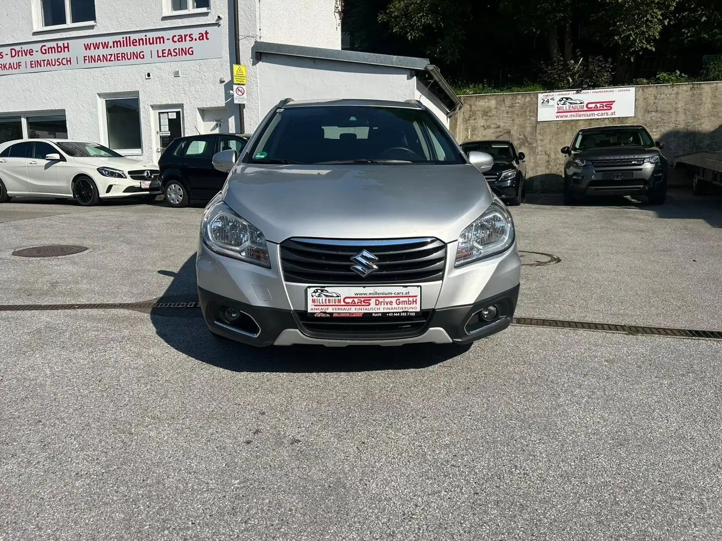 Suzuki SX4 S-Cross 1,6DDi SAllgrip shine*Aktionbei Zinssatz fix6,274% Gris - 2