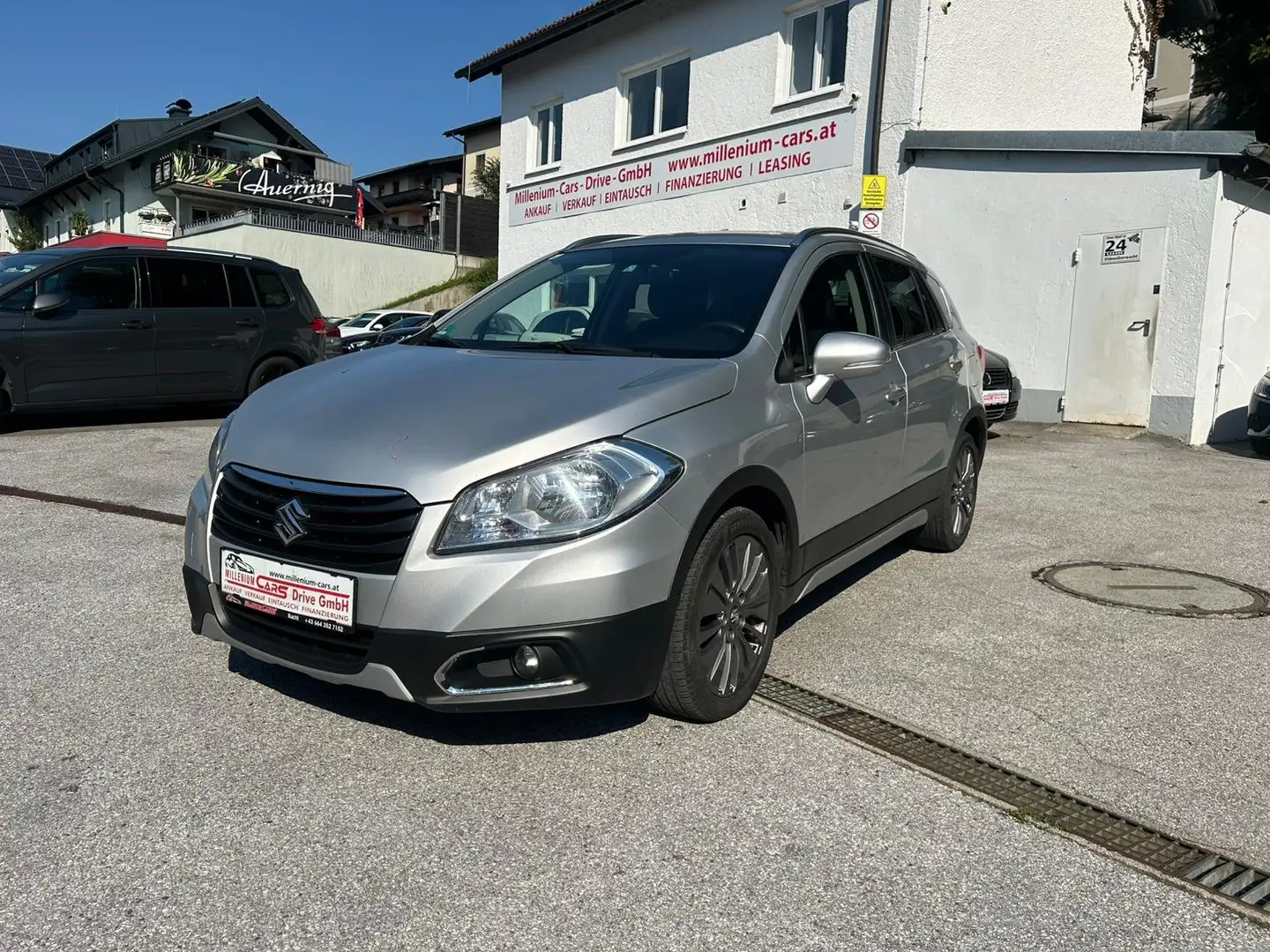 Suzuki SX4 S-Cross 1,6DDi SAllgrip shine*Aktionbei Zinssatz fix6,274% Gris - 1