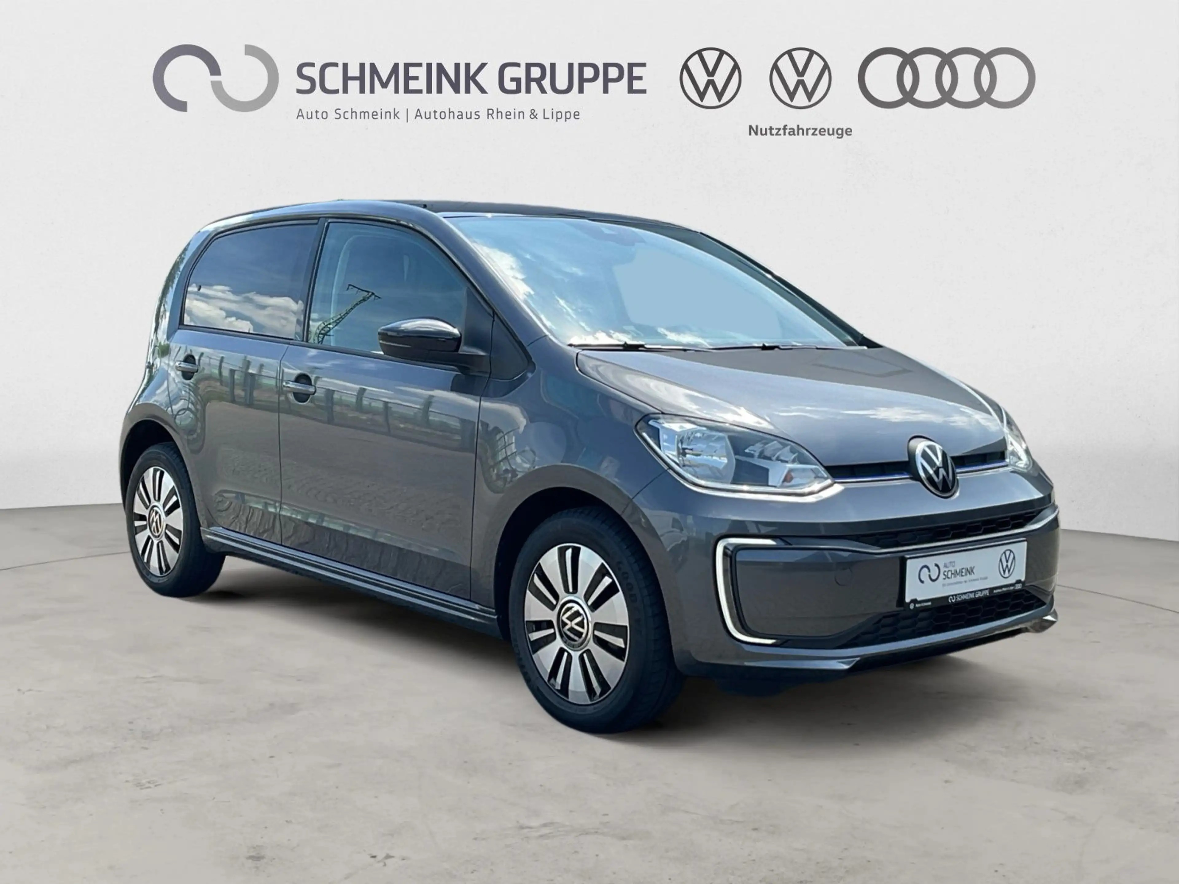 Volkswagen e-up! . — photo 7