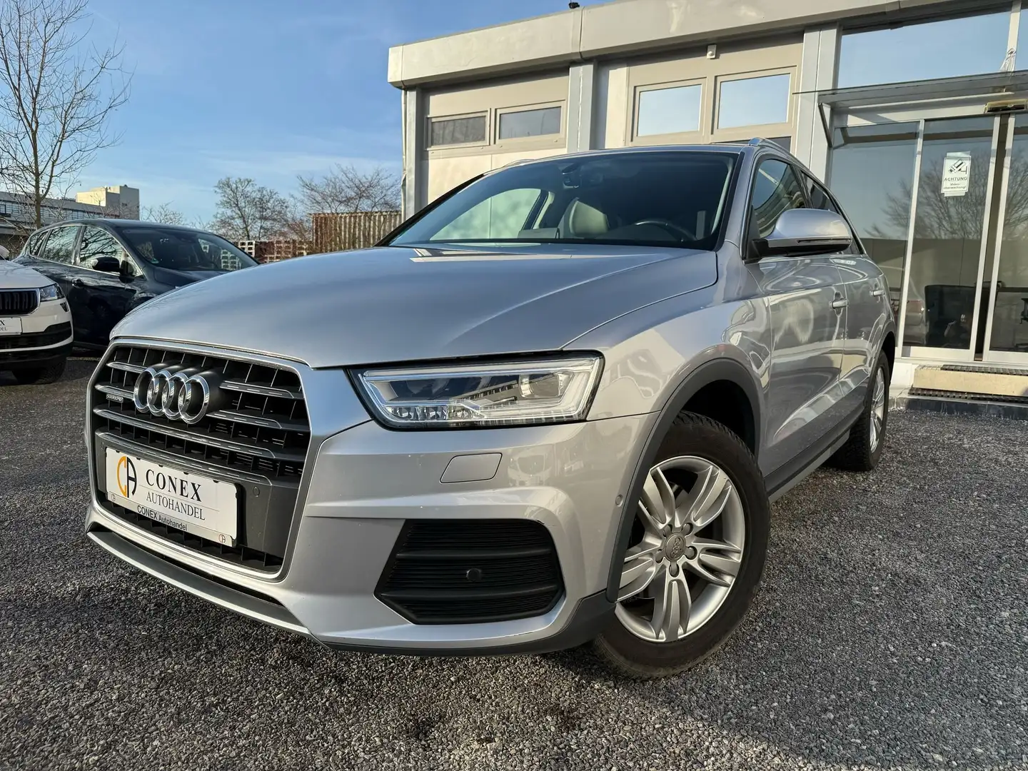 Audi Q3 2.0 TFSI quattro S- tronic *NAVI|LED|KAMERA|AHK Gris - 1