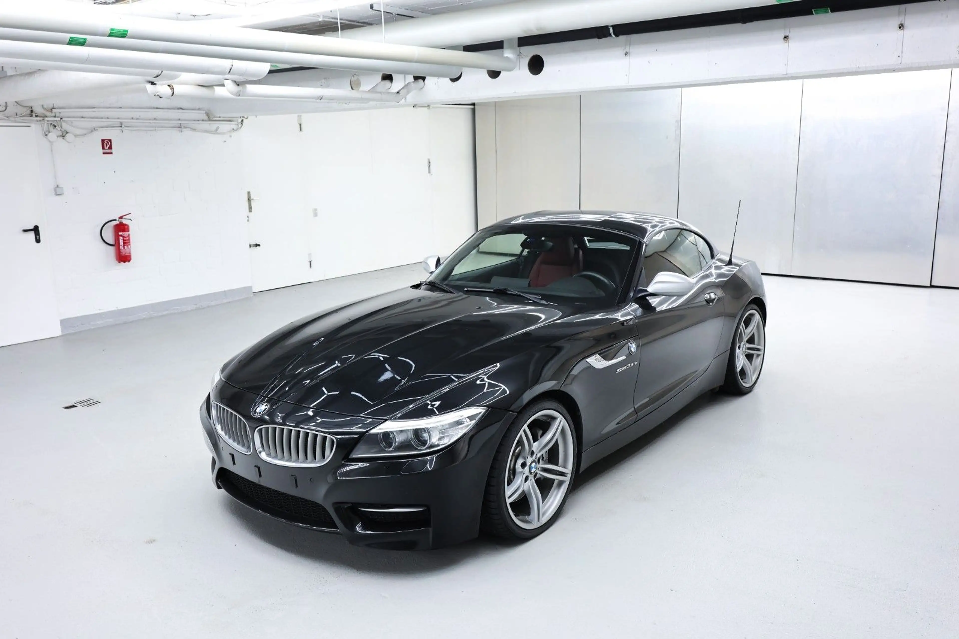 BMW Z4 Roadster sdrive 35 is — photo 8