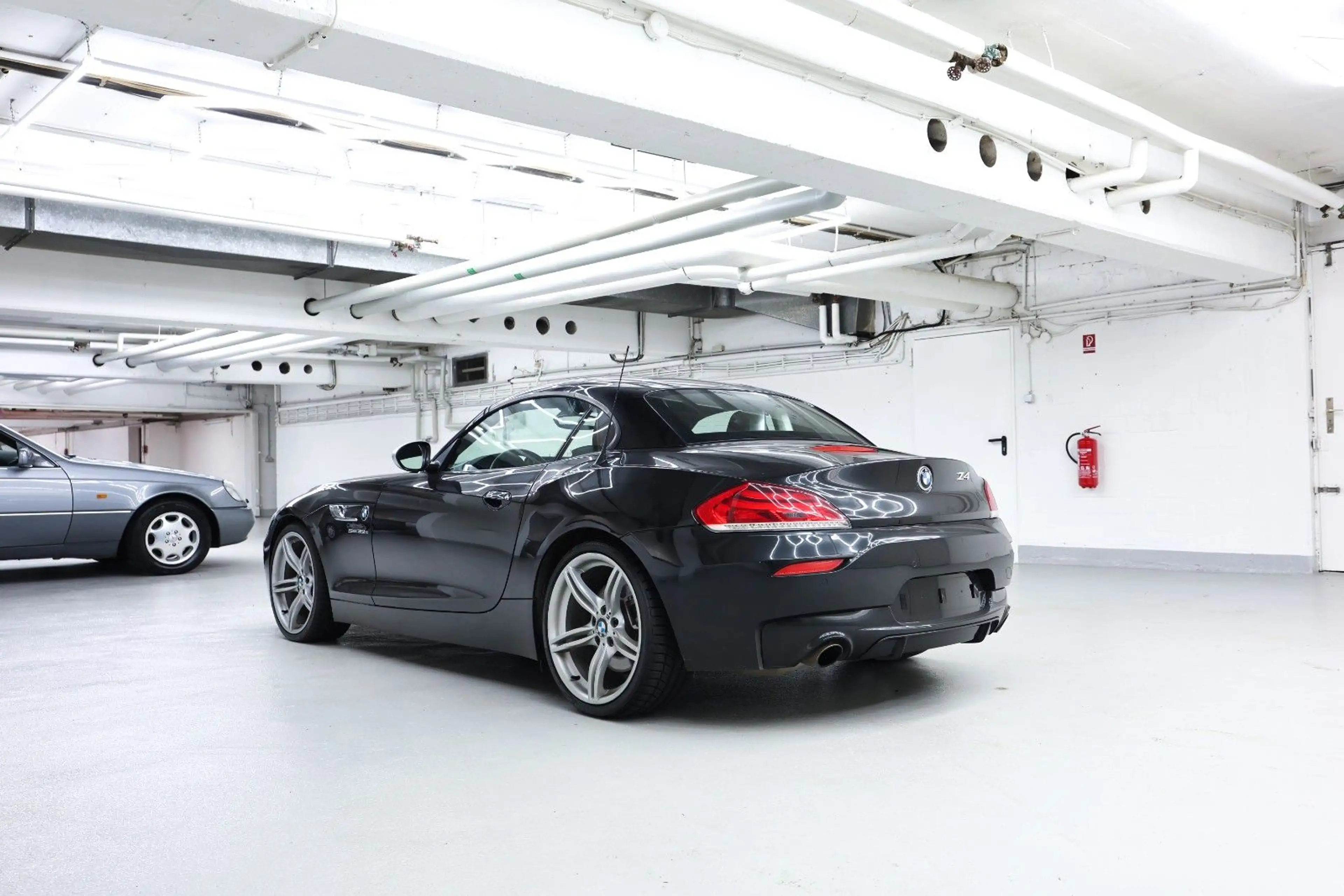BMW Z4 Roadster sdrive 35 is — photo 5