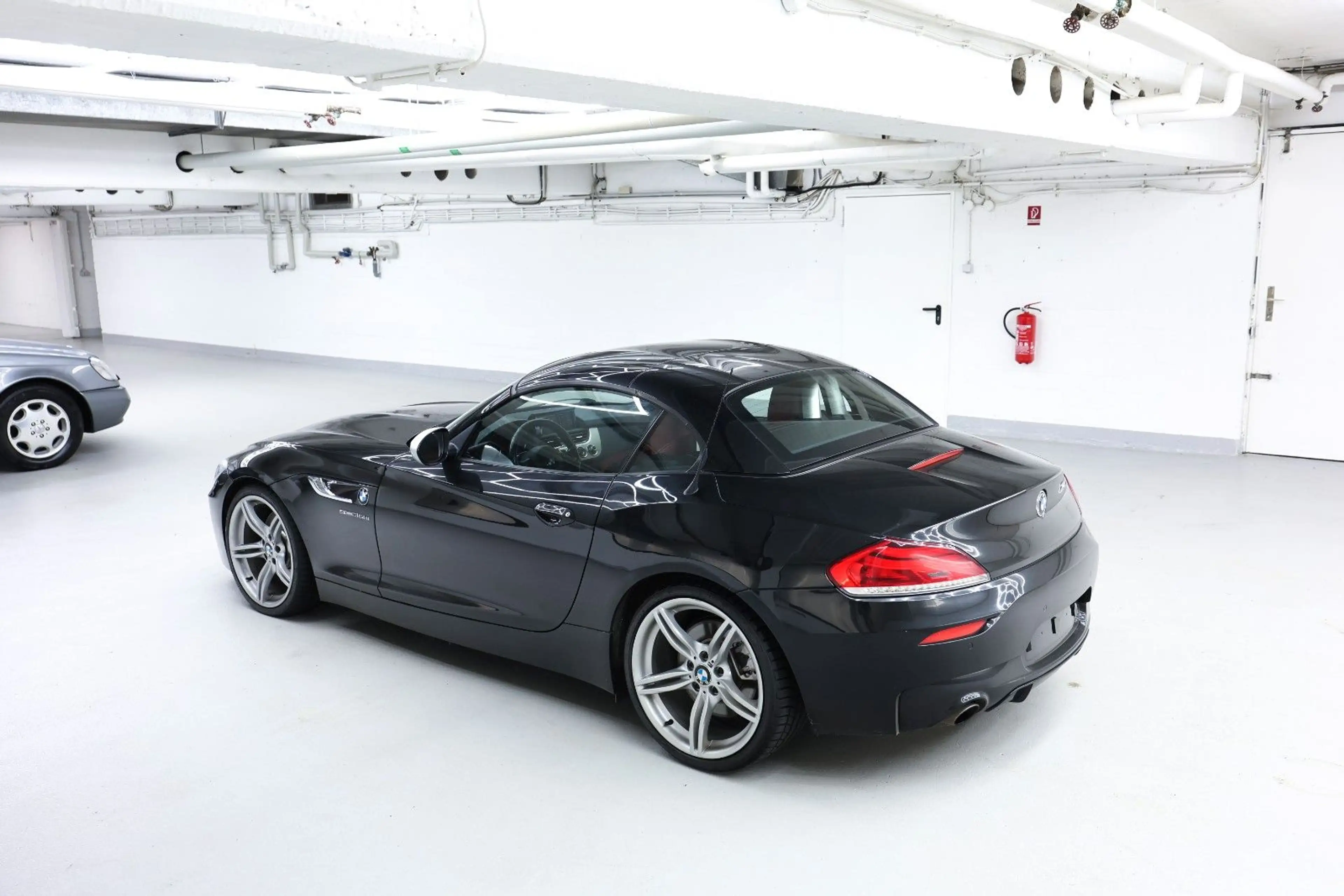 BMW Z4 Roadster sdrive 35 is — photo 6