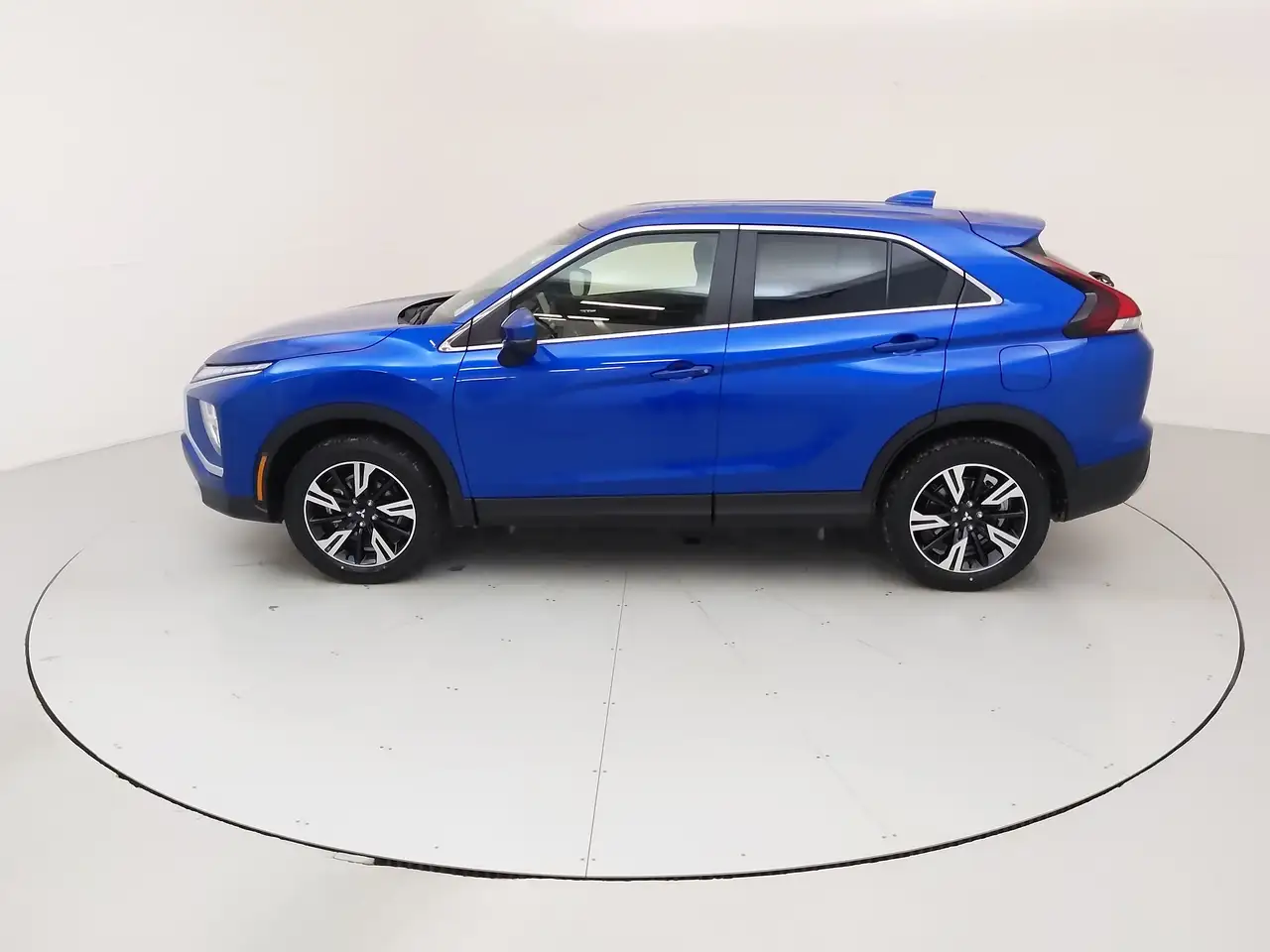 Mitsubishi Eclipse Cross снимка Mitsubishi Eclipse Cross