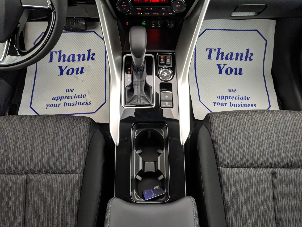 Mitsubishi Eclipse Cross снимка Mitsubishi Eclipse Cross