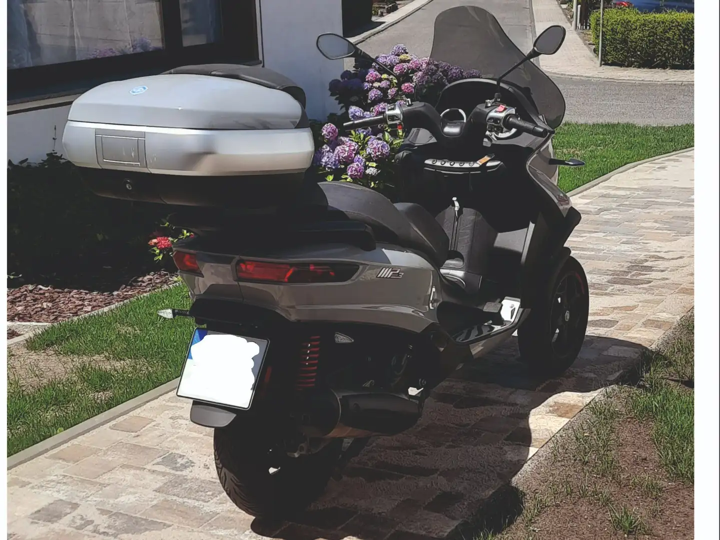 Piaggio MP3 500 HPE Sport Business Grigio - 2