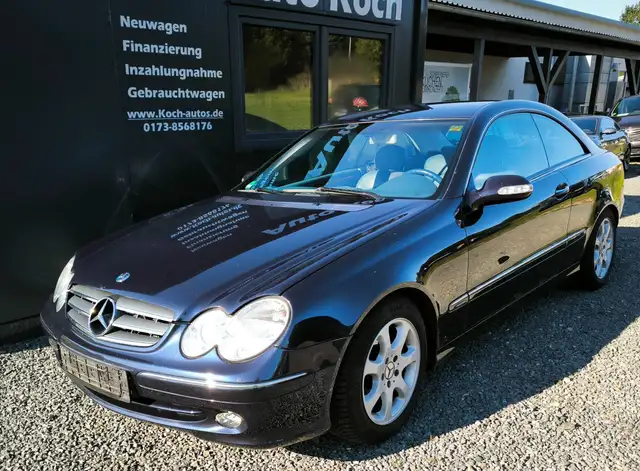 Mercedes-Benz CLK 320 CLK-Klasse Coupe Elegance Automatik Leder