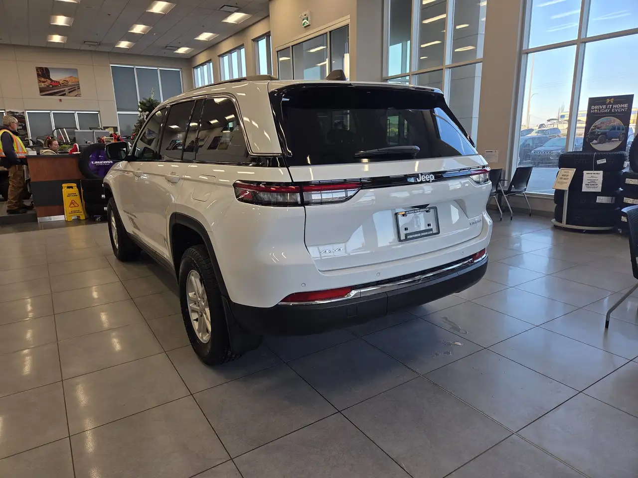 Jeep Grand Cherokee снимка Jeep Grand Cherokee