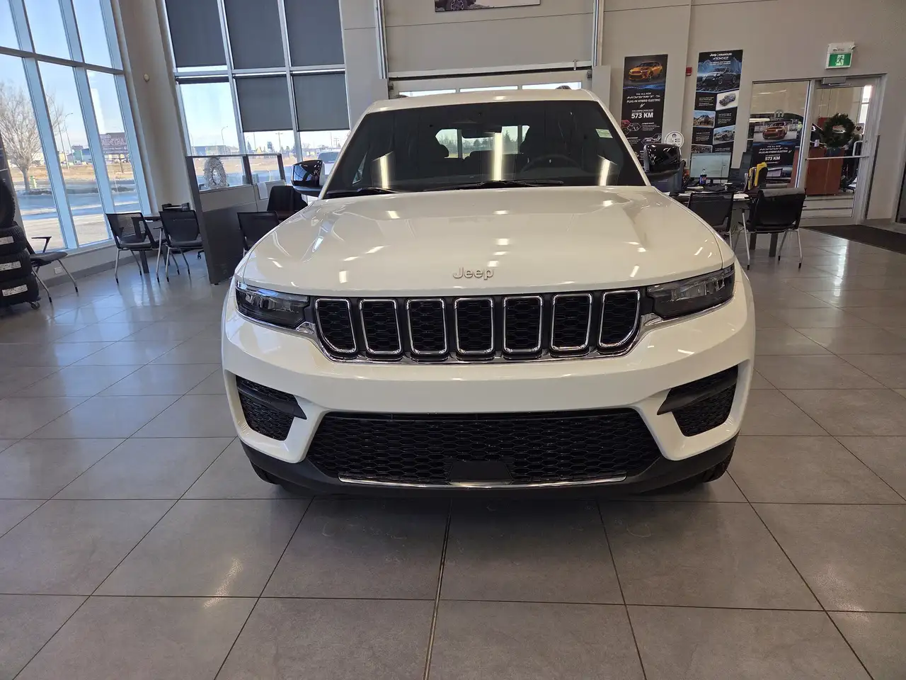 Jeep Grand Cherokee снимка Jeep Grand Cherokee