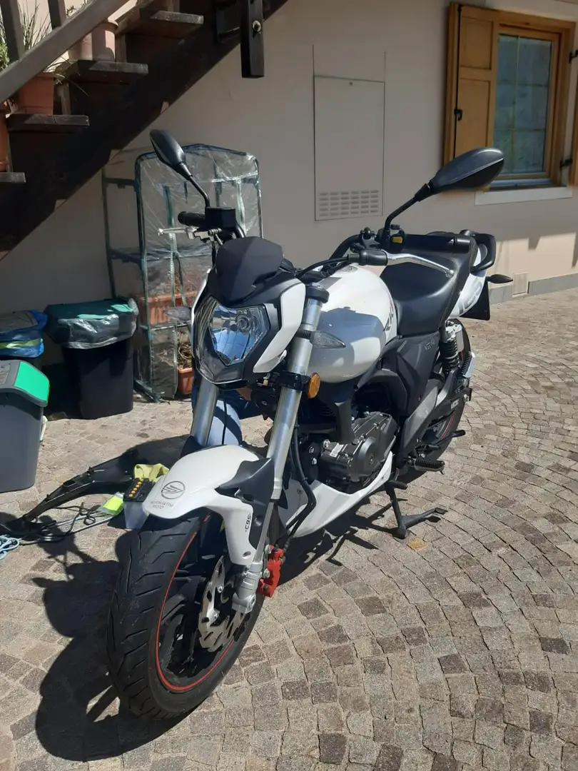 Keeway RKV 125 Blanc - 2