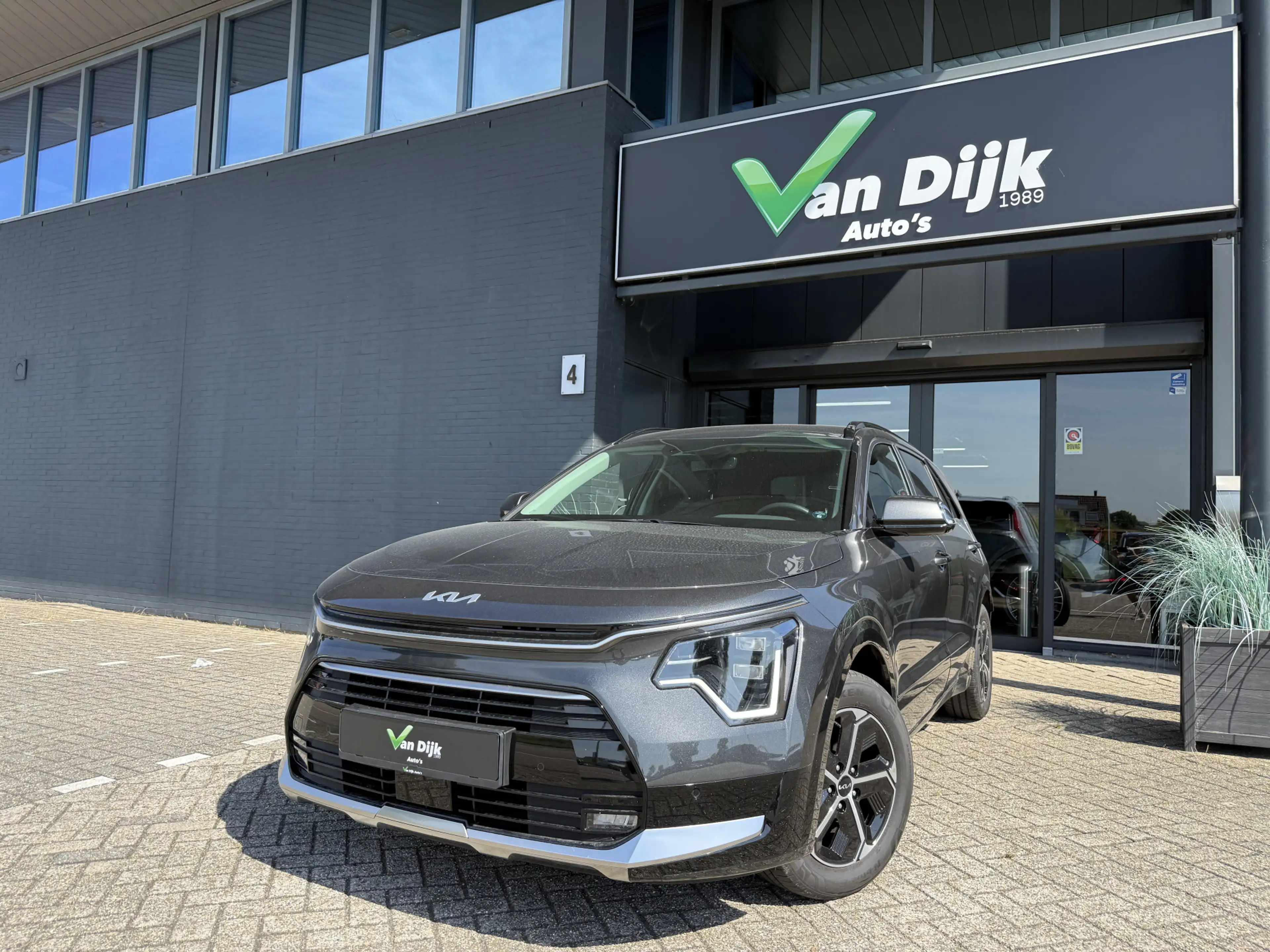 Kia Niro 1.6 GDi Hybrid DynamicLine Navi Camera Ad.Cruise E — photo 3