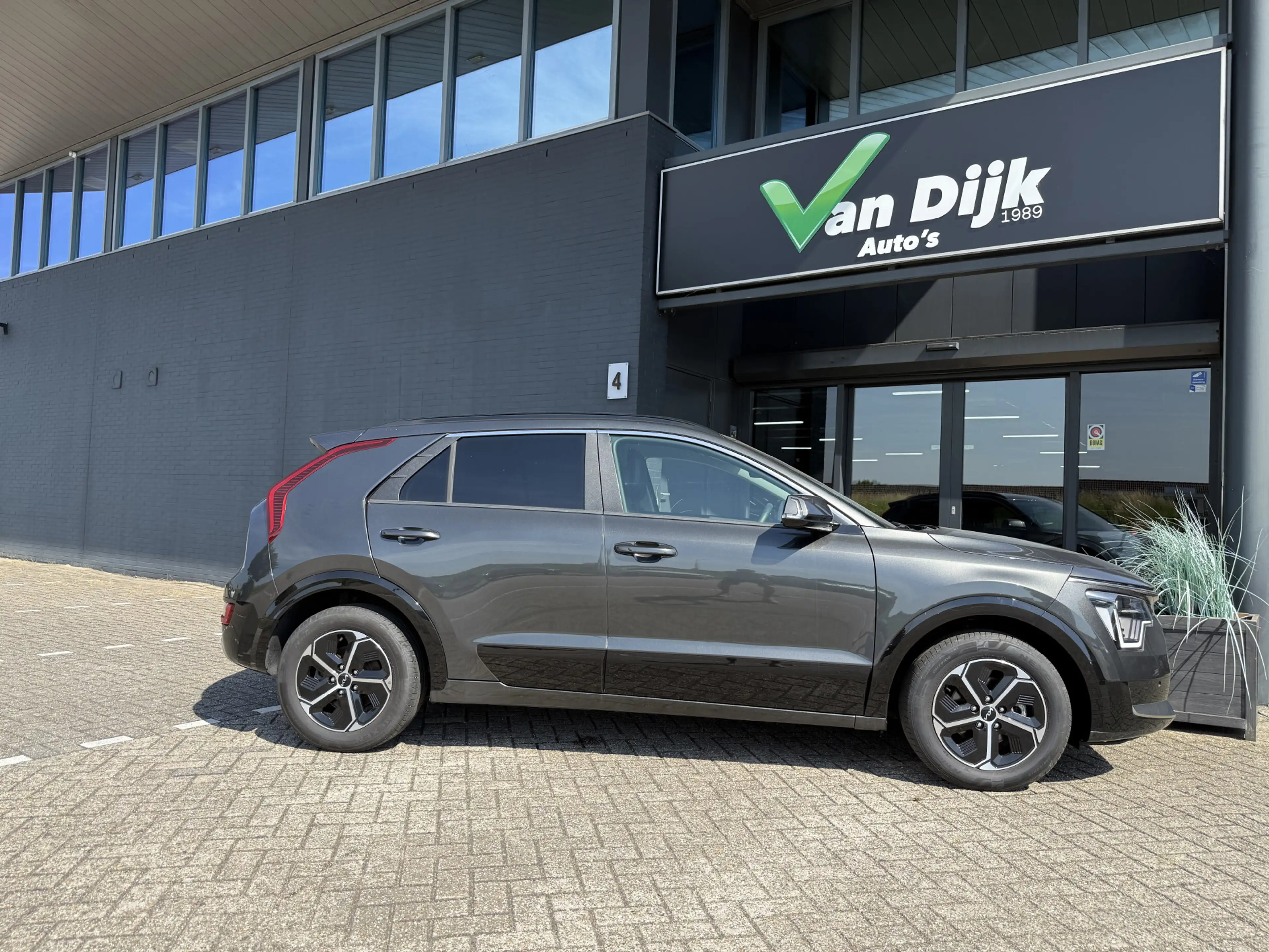 Kia Niro 1.6 GDi Hybrid DynamicLine Navi Camera Ad.Cruise E — photo 4