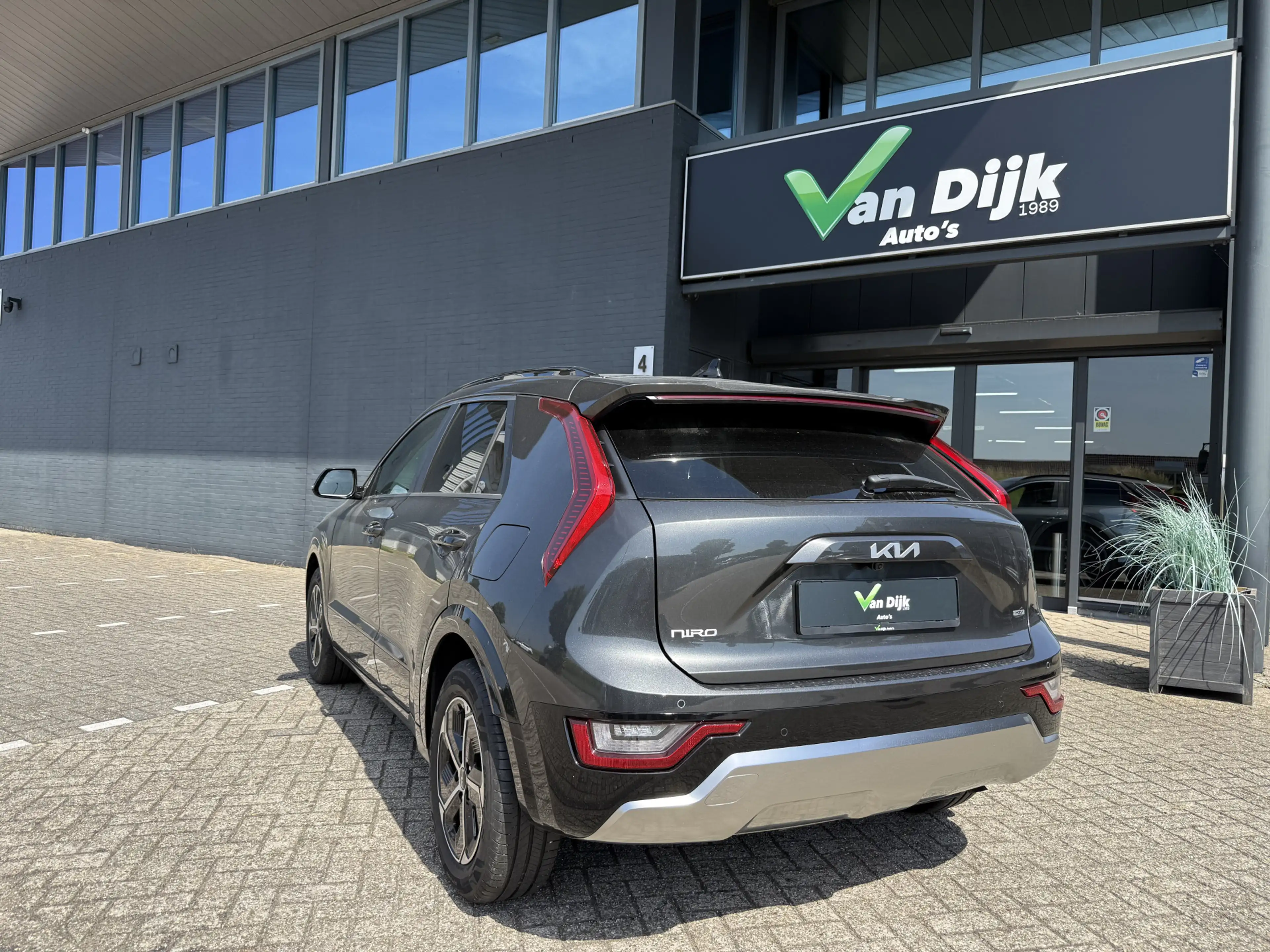 Kia Niro 1.6 GDi Hybrid DynamicLine Navi Camera Ad.Cruise E — photo 2