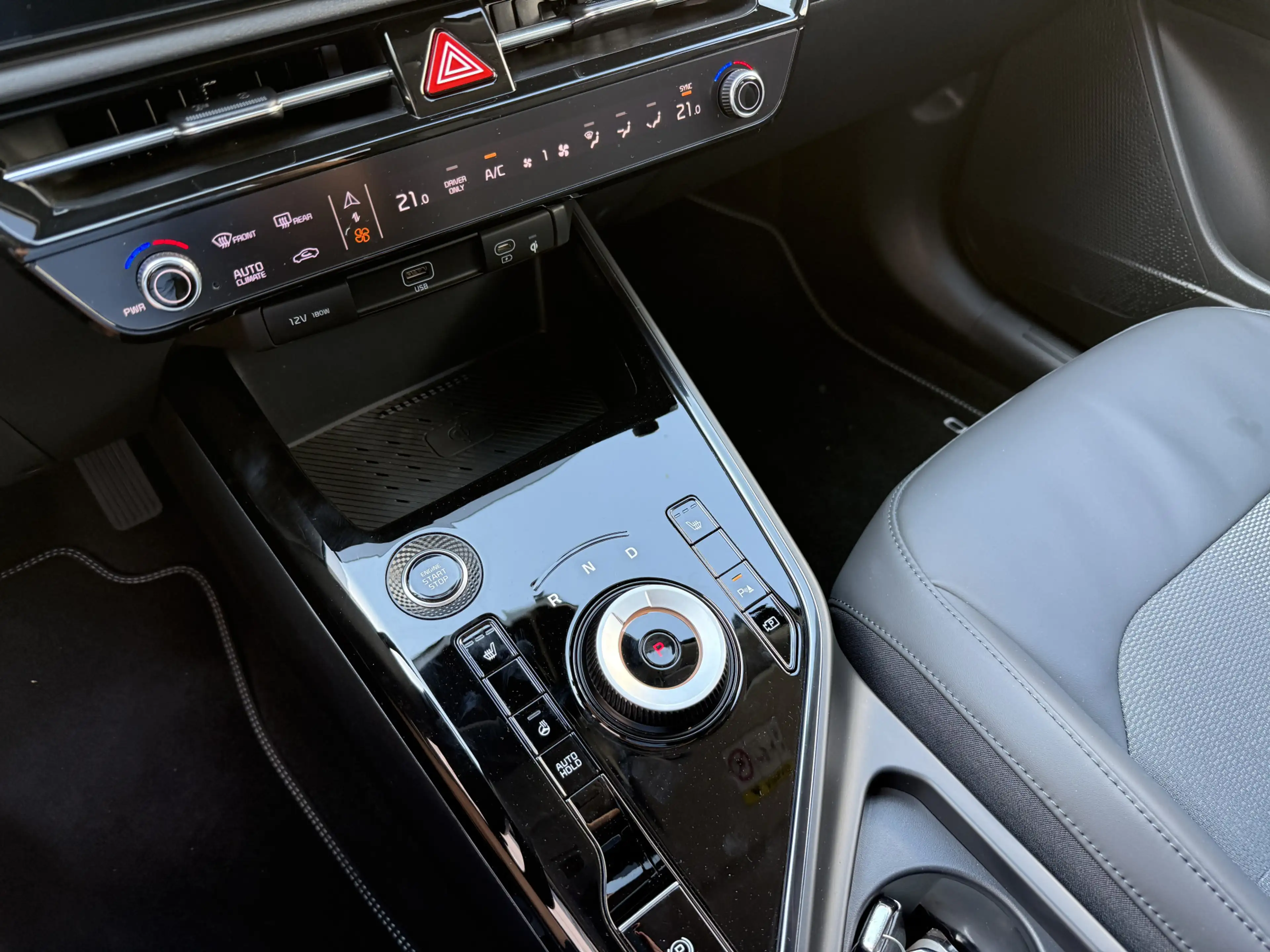 Kia Niro 1.6 GDi Hybrid DynamicLine Navi Camera Ad.Cruise E — photo 15