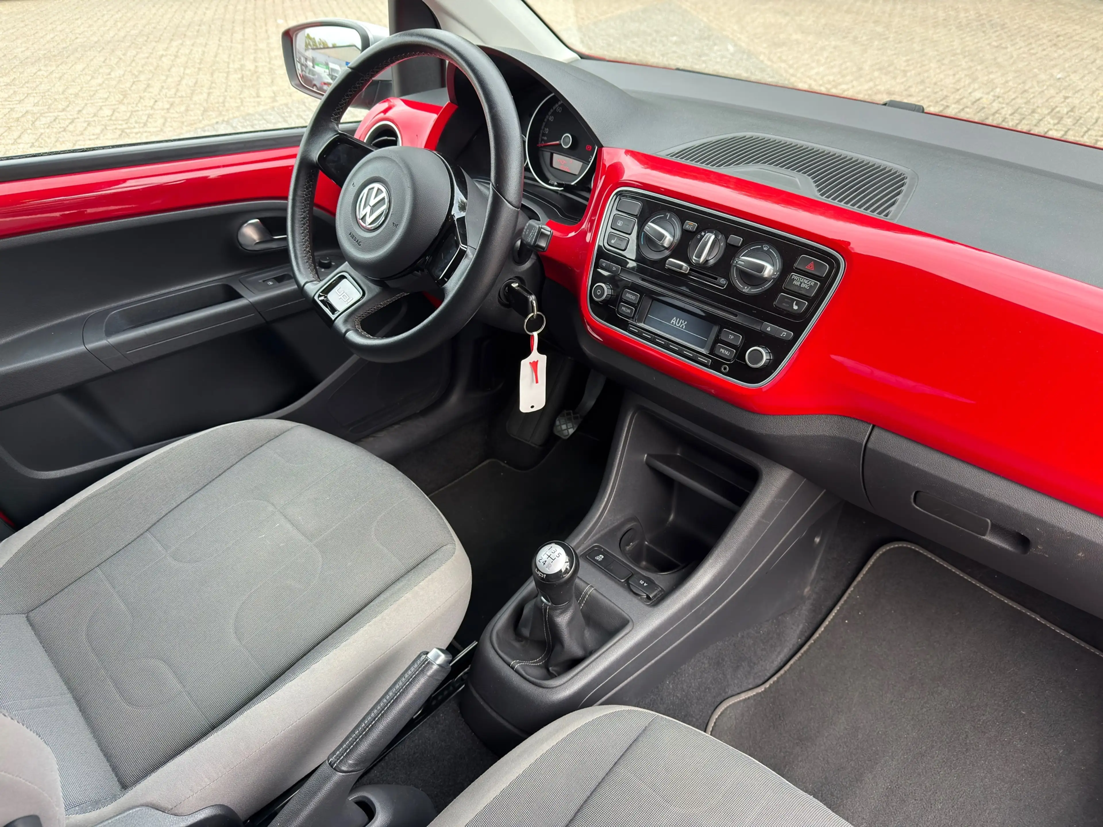 Volkswagen up! 1.0 cross up! BlueMotion l Cruise l Airco l Stoelv — photo 7