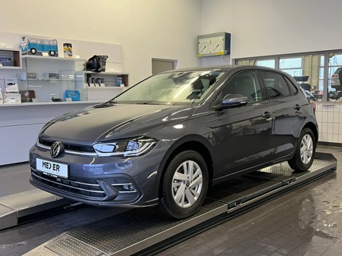 Volkswagen Polo Style 1.0 TSI *15'-LM, Navi, ACC* Grau - 2