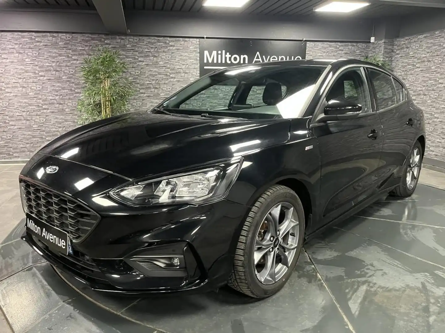 Ford Focus Focus 1.0 EcoBoost - 125 S\u0026S  ST Line Noir - 1