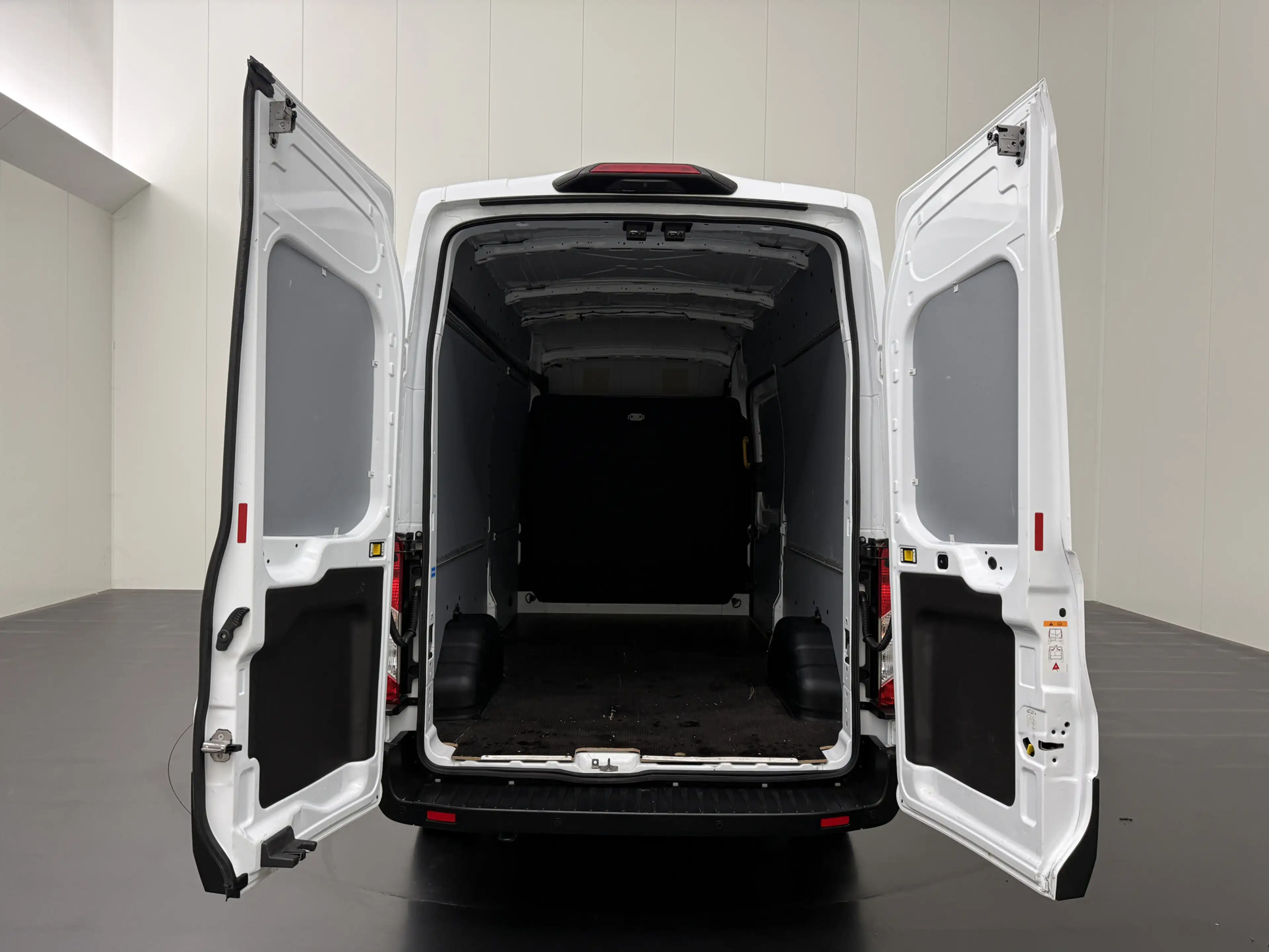 Ford Transit 2.0TDCi 130PK L3H3 | Airco | Cruise | Camera | 3-Z — photo 4