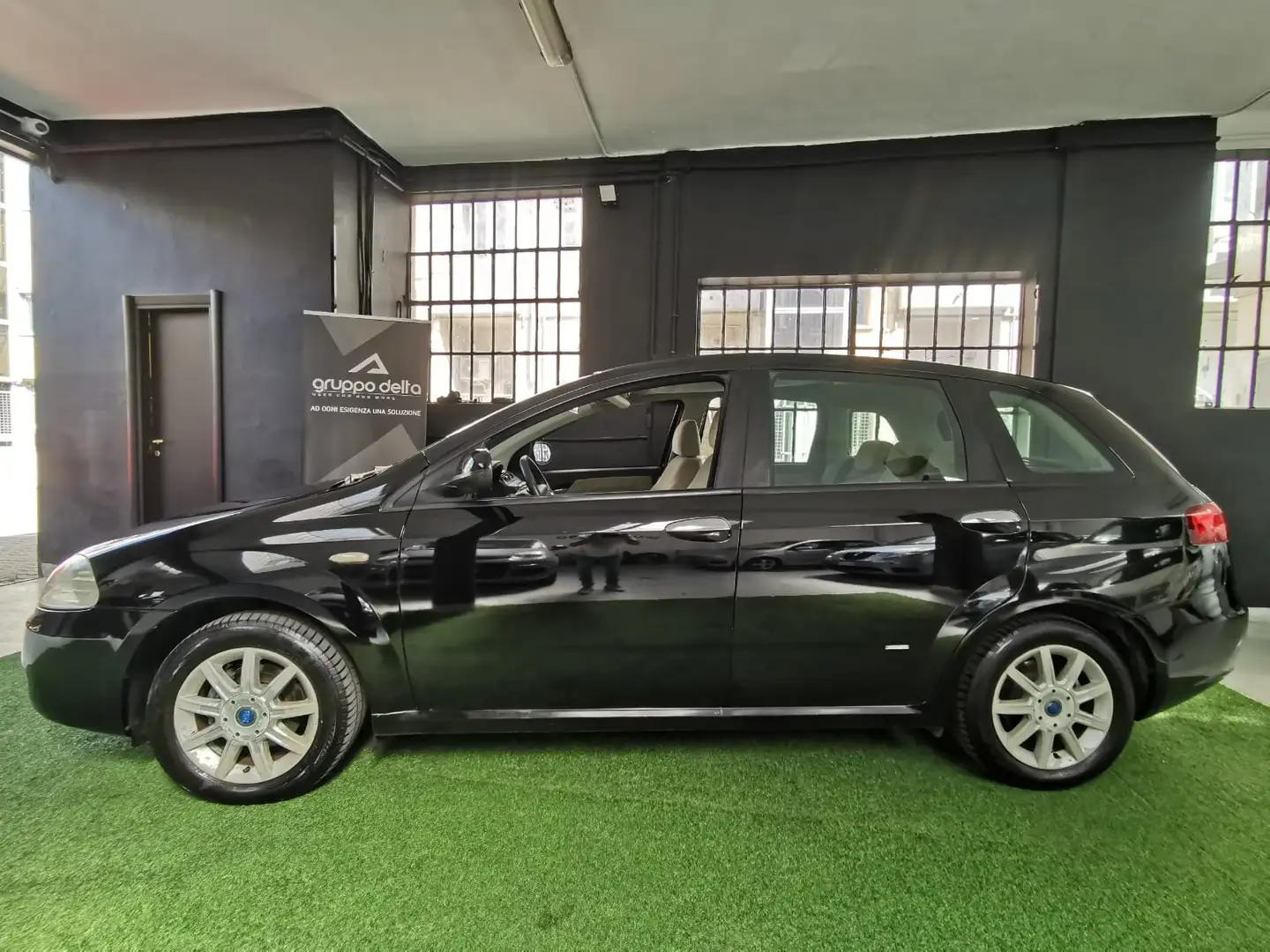 Fiat Croma Croma 1.8 16V mpi BENZINA EURO4 Schwarz - 2