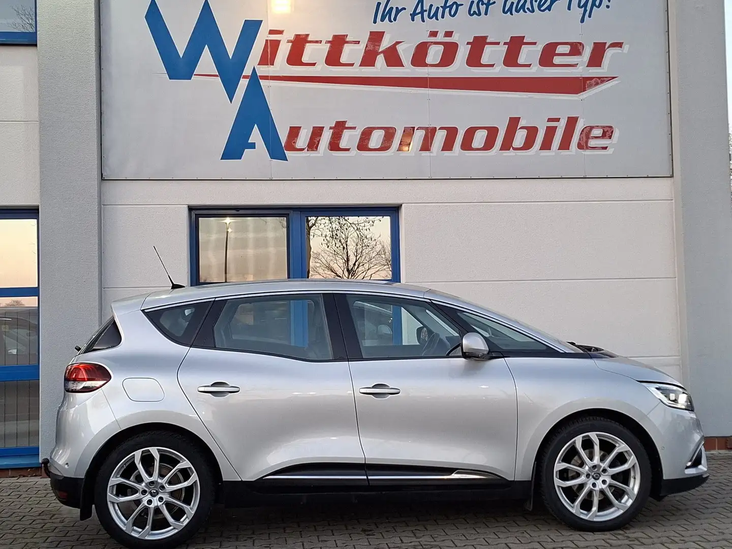 Renault Scenic IV Intens Navi, Ahk, Gj.Reifen Silber - 1