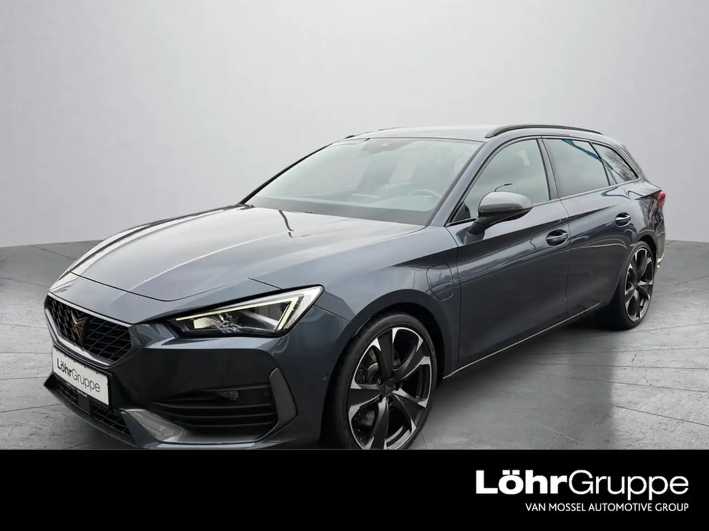CUPRA Leon 1,4 VZ e-Hybrid Automatic AHK Grau - 1