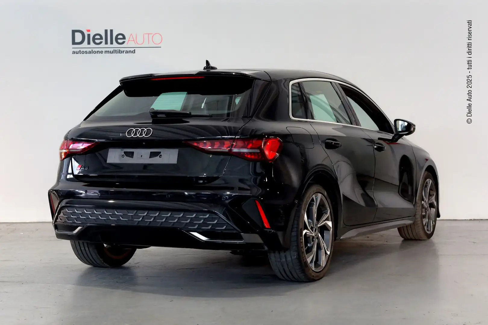 Audi A3 SPB 35 TDI S tronic S line edition 150CV Zwart - 2