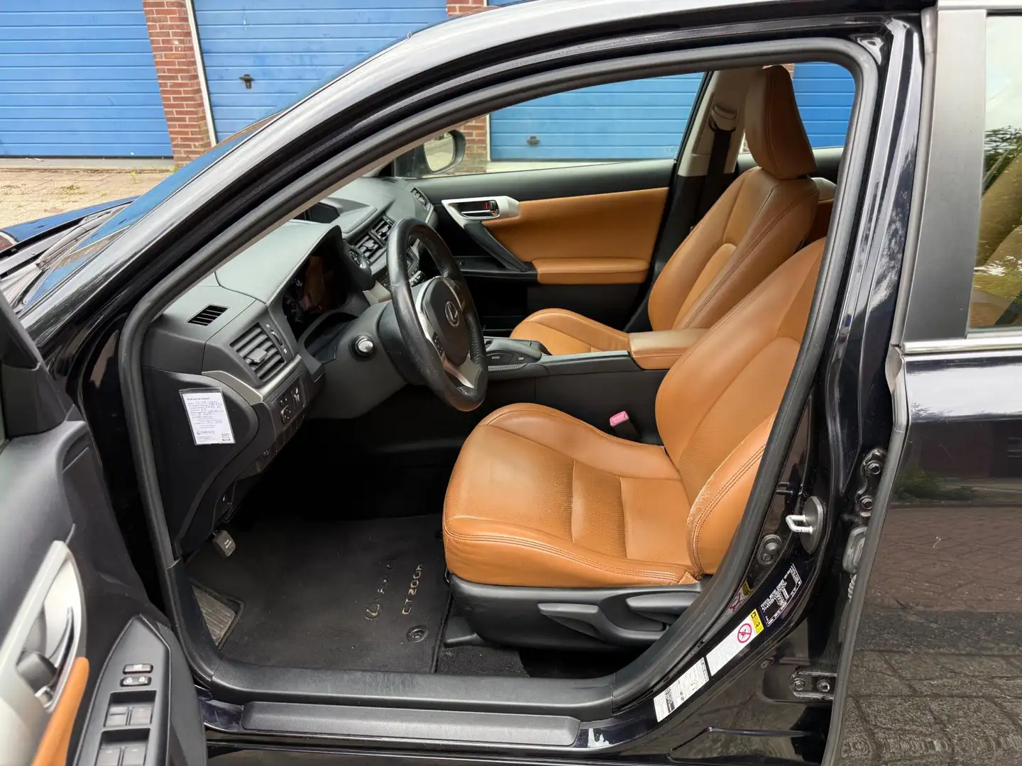 Lexus CT 200h Hybrid Brown Leather Black Magic Чорний - 2