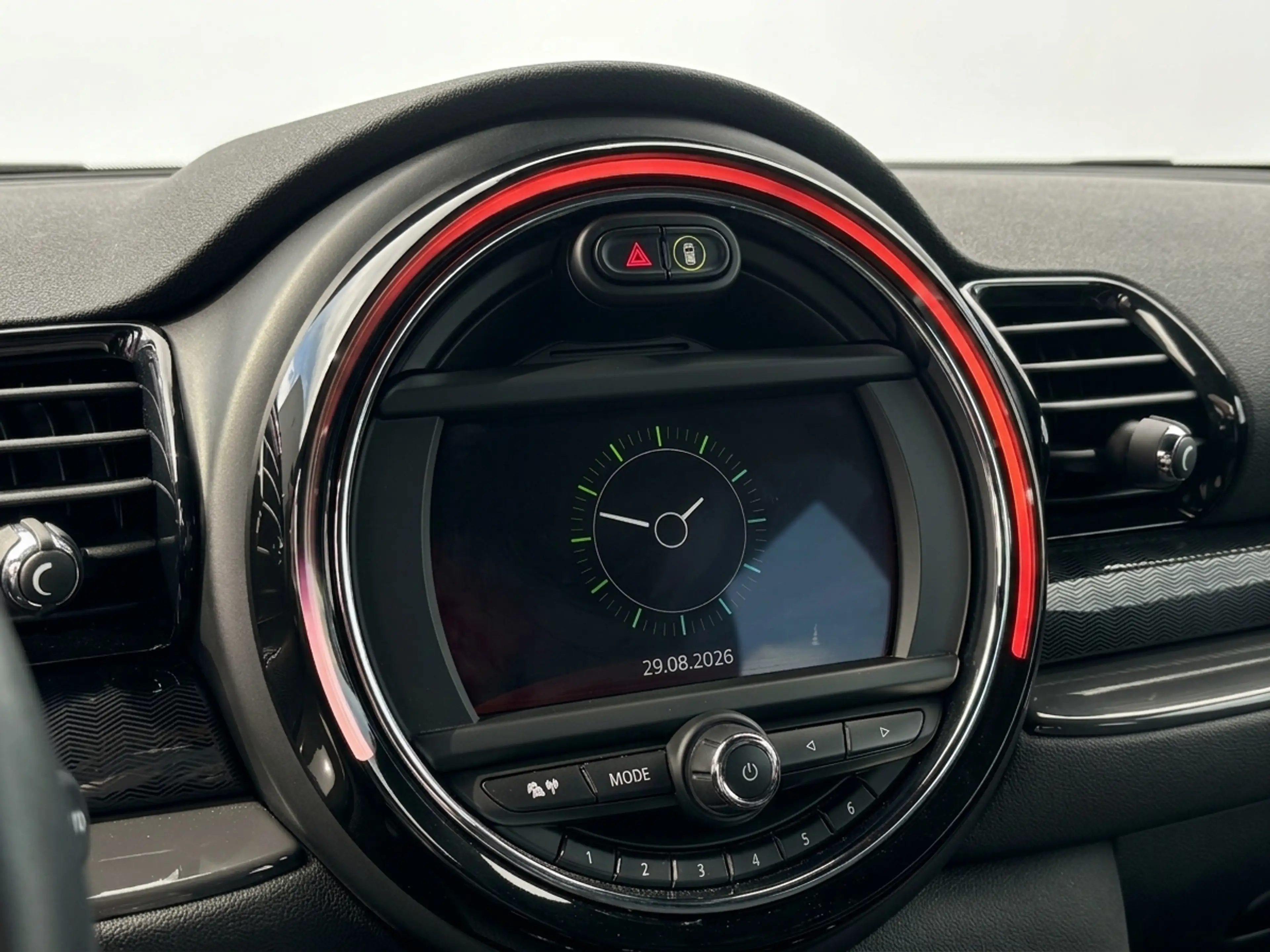 MINI Cooper Clubman 1.5 Business Edition — photo 25