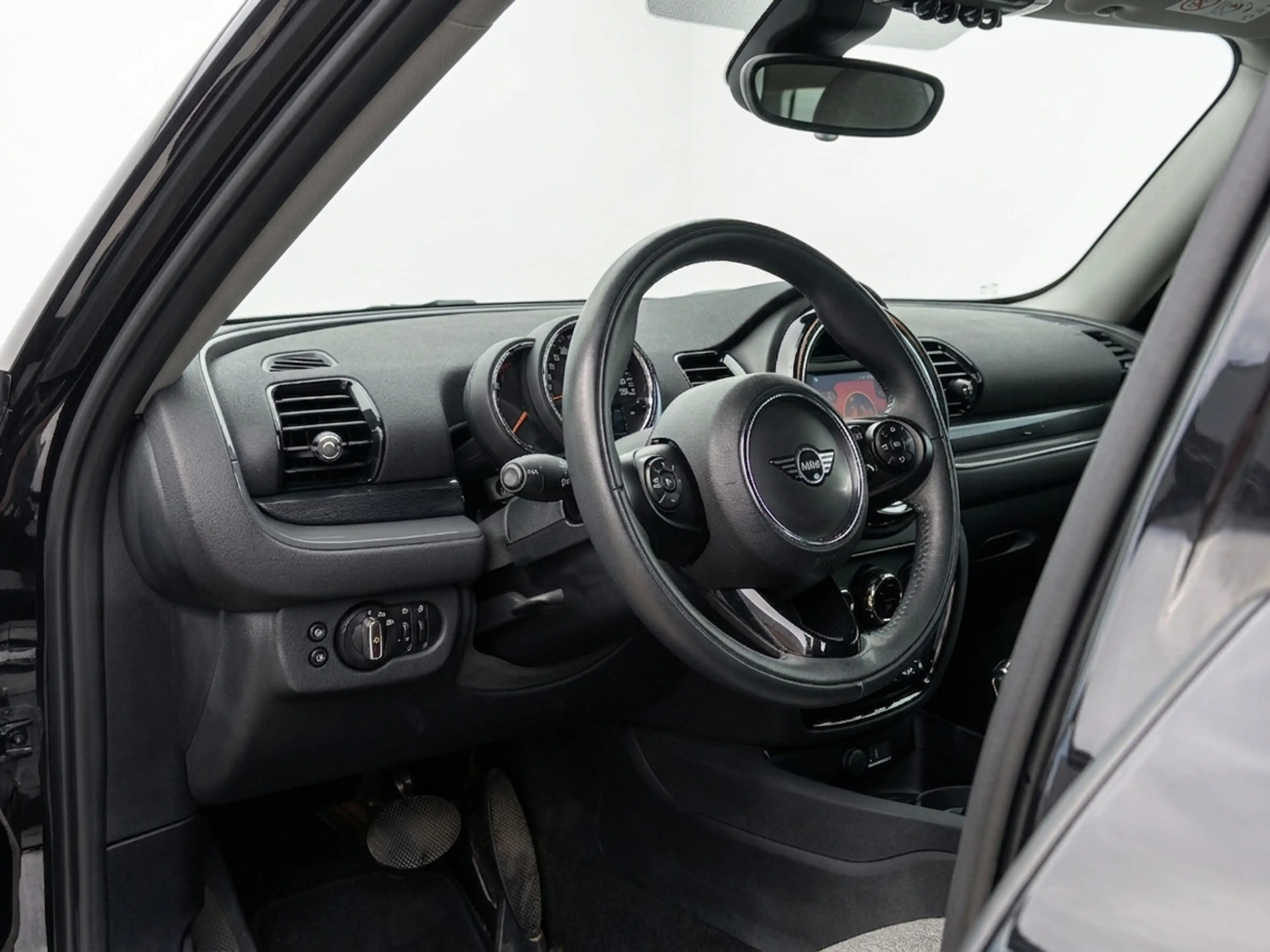 MINI Cooper Clubman 1.5 Business Edition — photo 22