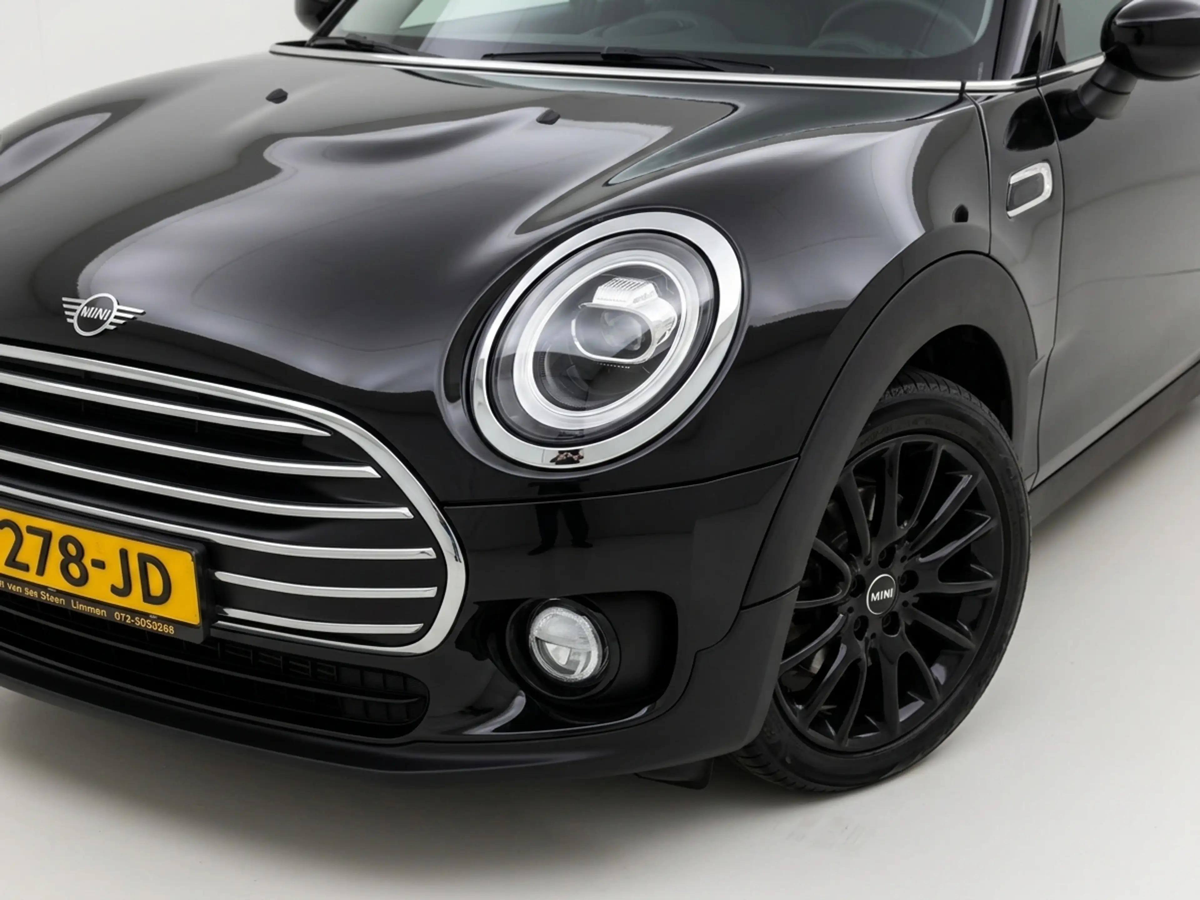 MINI Cooper Clubman 1.5 Business Edition — photo 10