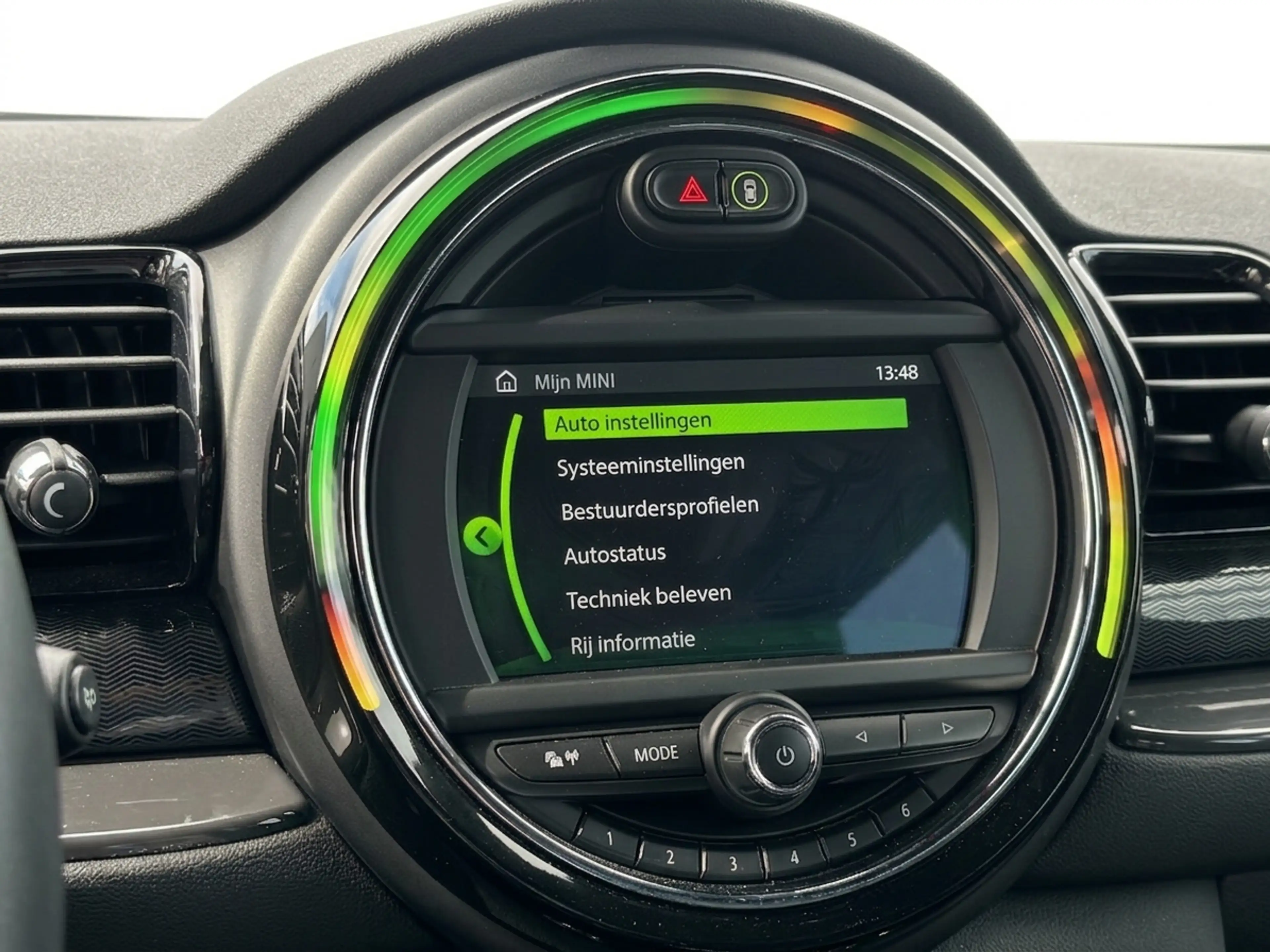MINI Cooper Clubman 1.5 Business Edition — photo 24