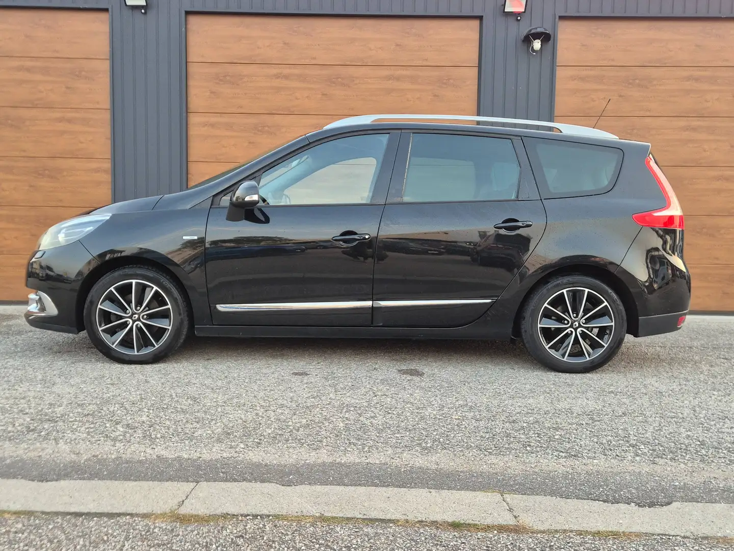 Renault Grand Scenic Grand Scénic Energy dCi 110 Dynamique Dynamique Schwarz - 1