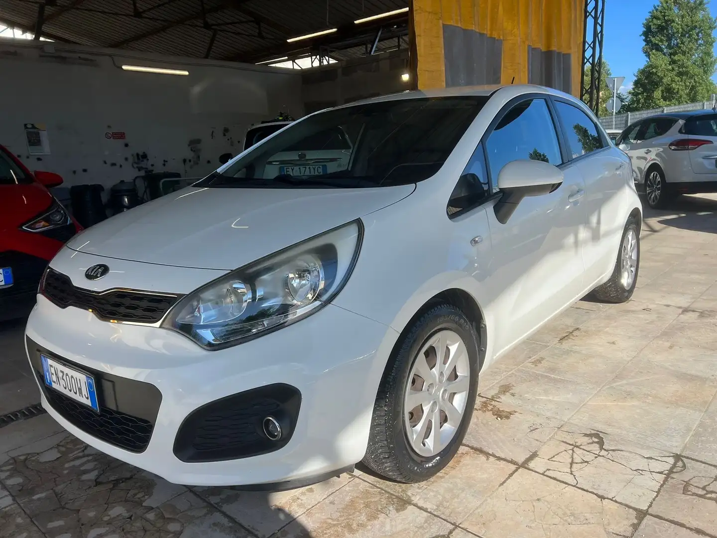 Kia Rio 5p 1.2 EX NEOPATENTATI - 1
