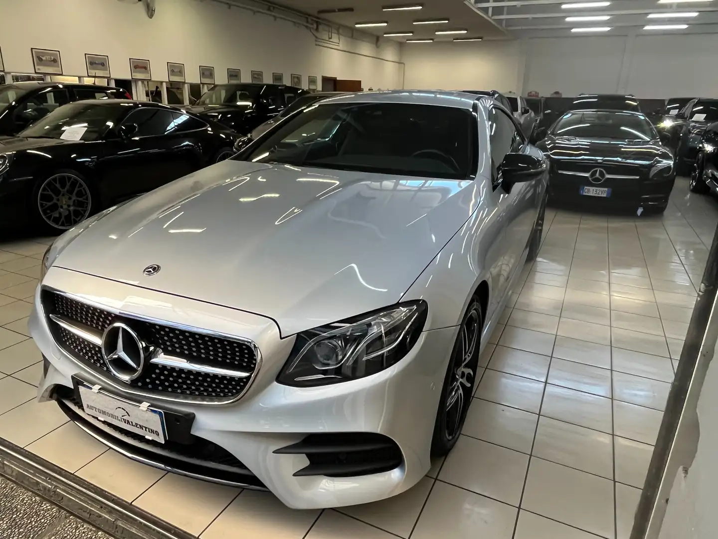 Mercedes-Benz E 220 Classe E - Coupe Coupe d Premium Plus 4matic auto Argento - 2