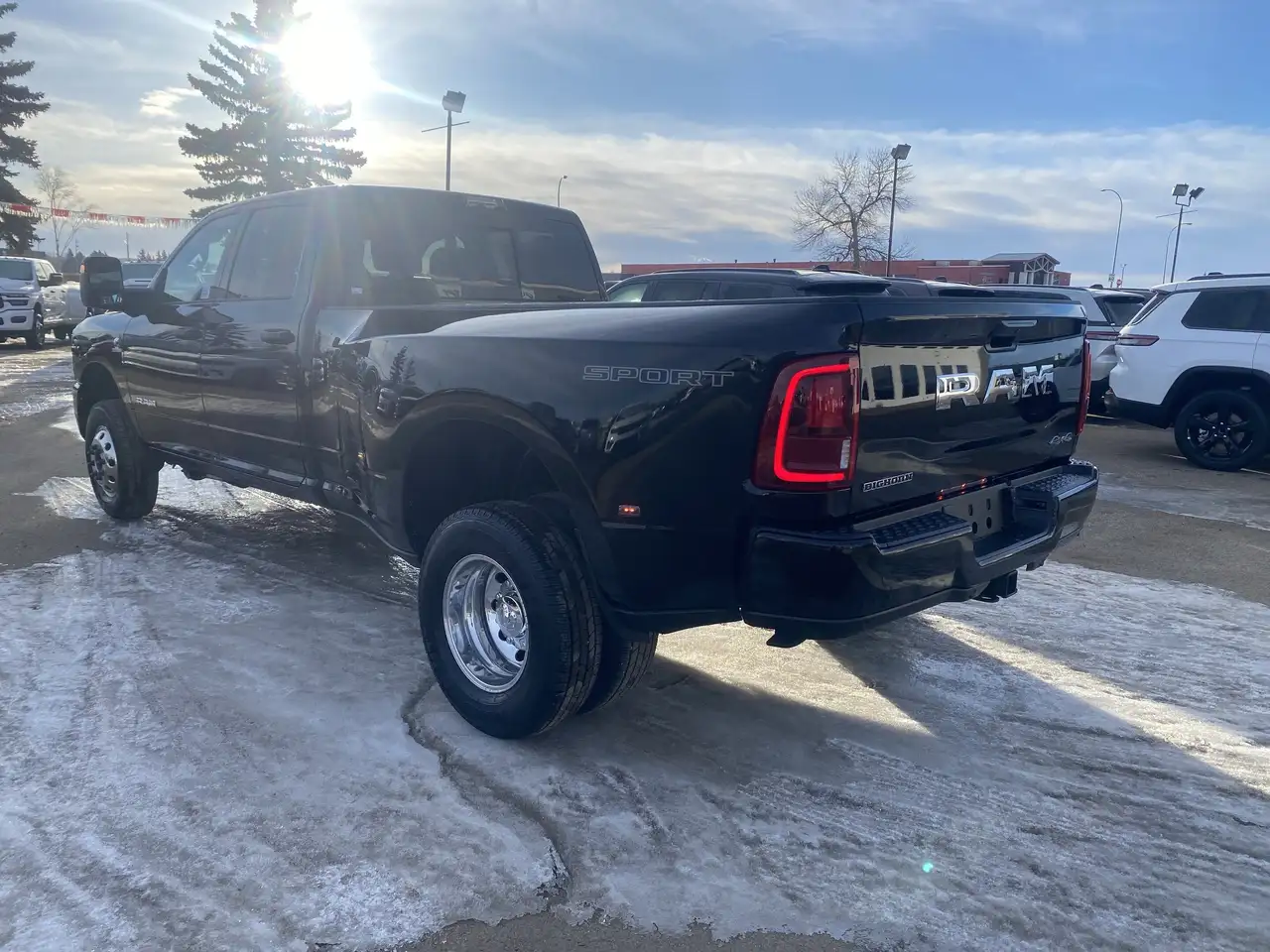 RAM 3500 снимка RAM 3500