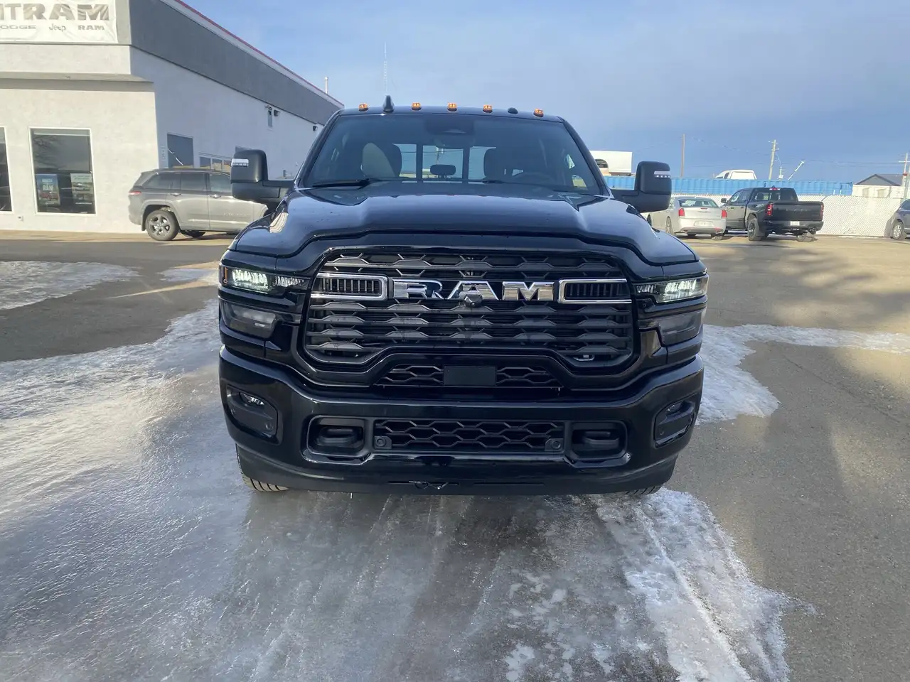 RAM 3500 снимка RAM 3500