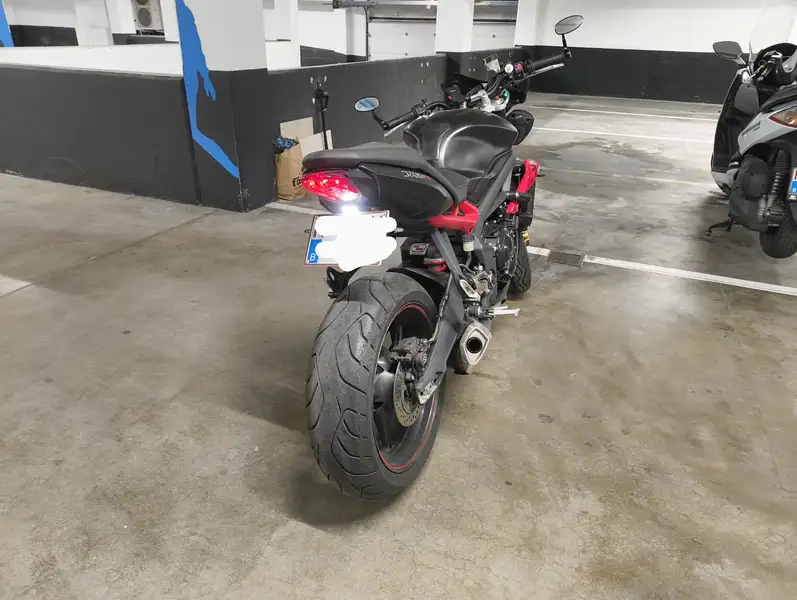 Triumph Street Triple R - foto 5