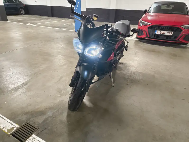 Triumph Street Triple R - foto 4