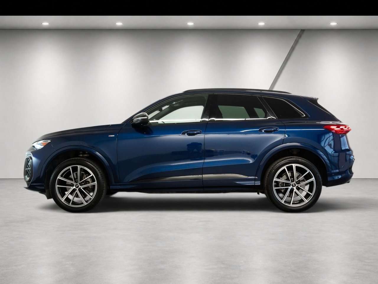 2025 Audi Q5 2.0T quattro Standard | New generation / quattro S — снимка 1