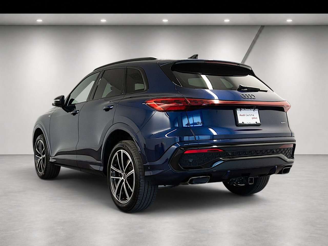 2025 Audi Q5 2.0T quattro Standard | New generation / quattro S — снимка 1