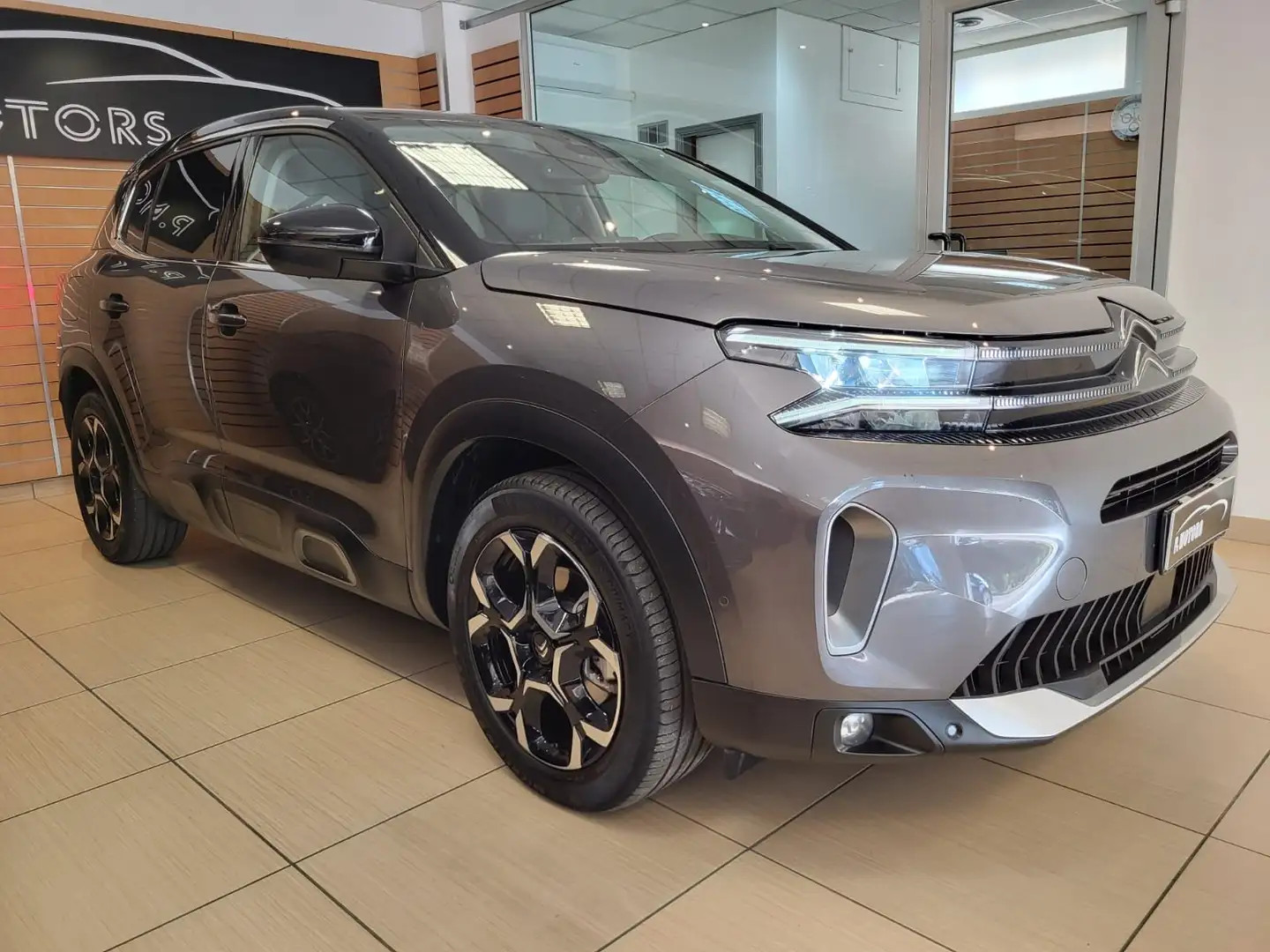 Citroen C5 Aircross 1.2 hybrid Max 136cv e-dcs6 Gris - 2