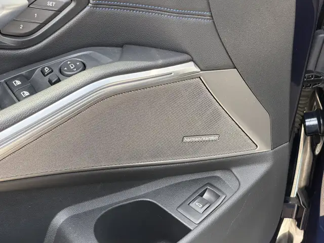 BMW 3 Series view 7