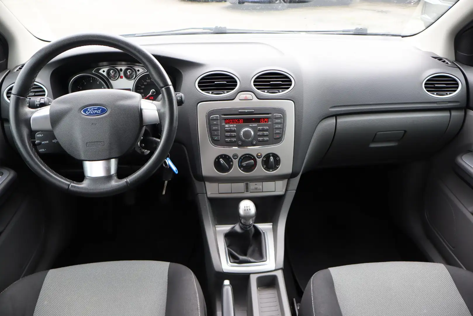 Ford Focus 1.6 Comfort Airco, Elektrische ramen, Lichtmetalen Blanco - 2