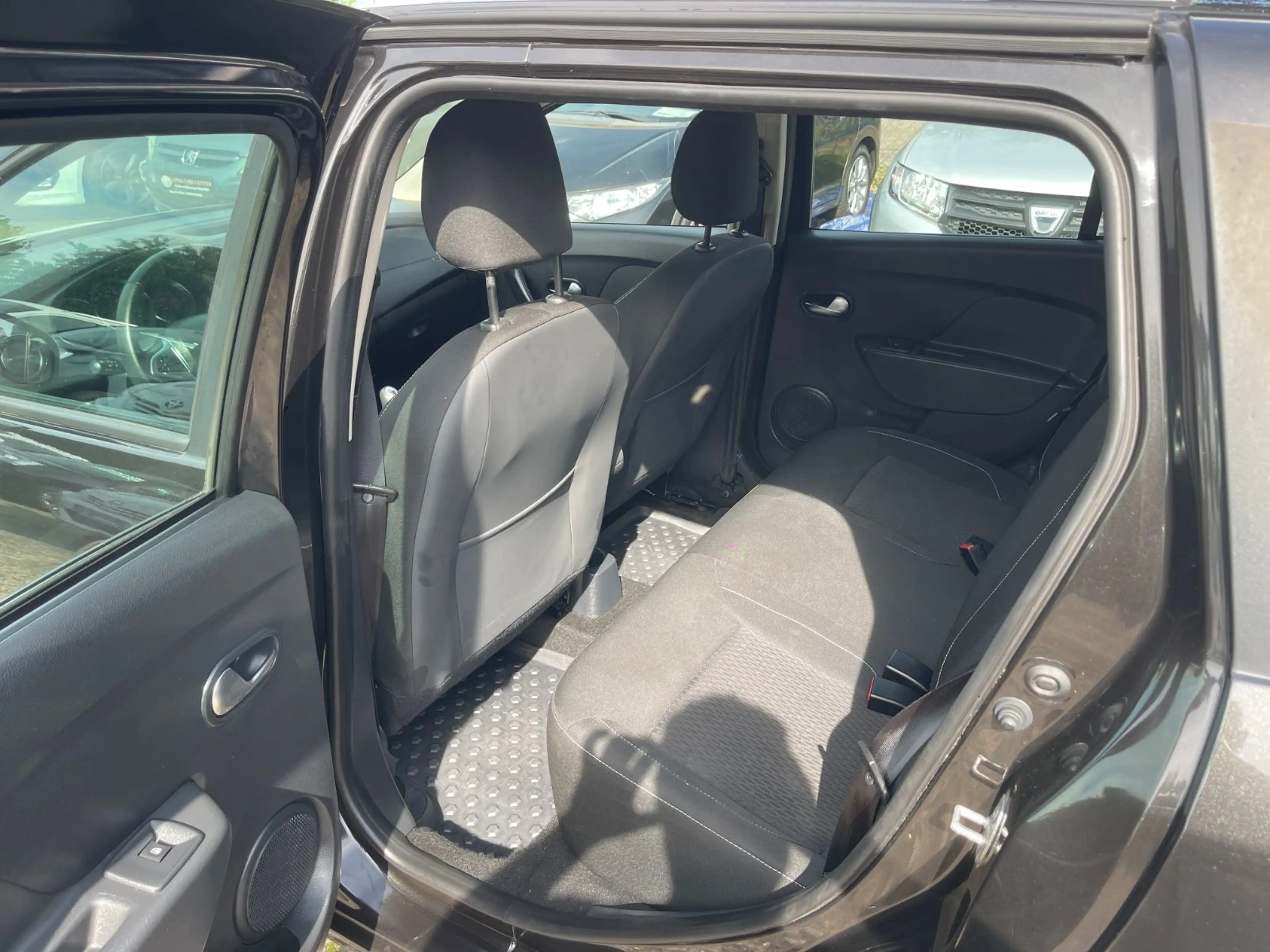 Dacia Logan 1.Hand*Steuerkette Neu*TÜV*Garantie*Kamera — photo 8
