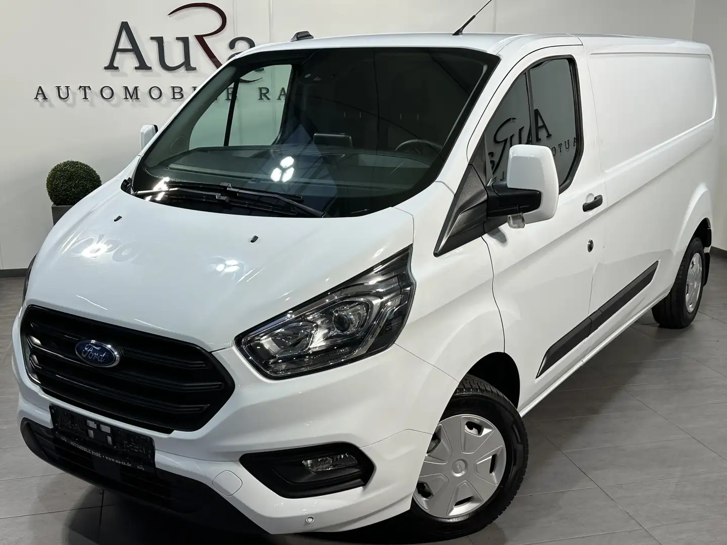 Ford Transit Custom 300 L2H1 NAV+SHZ+KAMERA+SORTIMO Weiß - 1