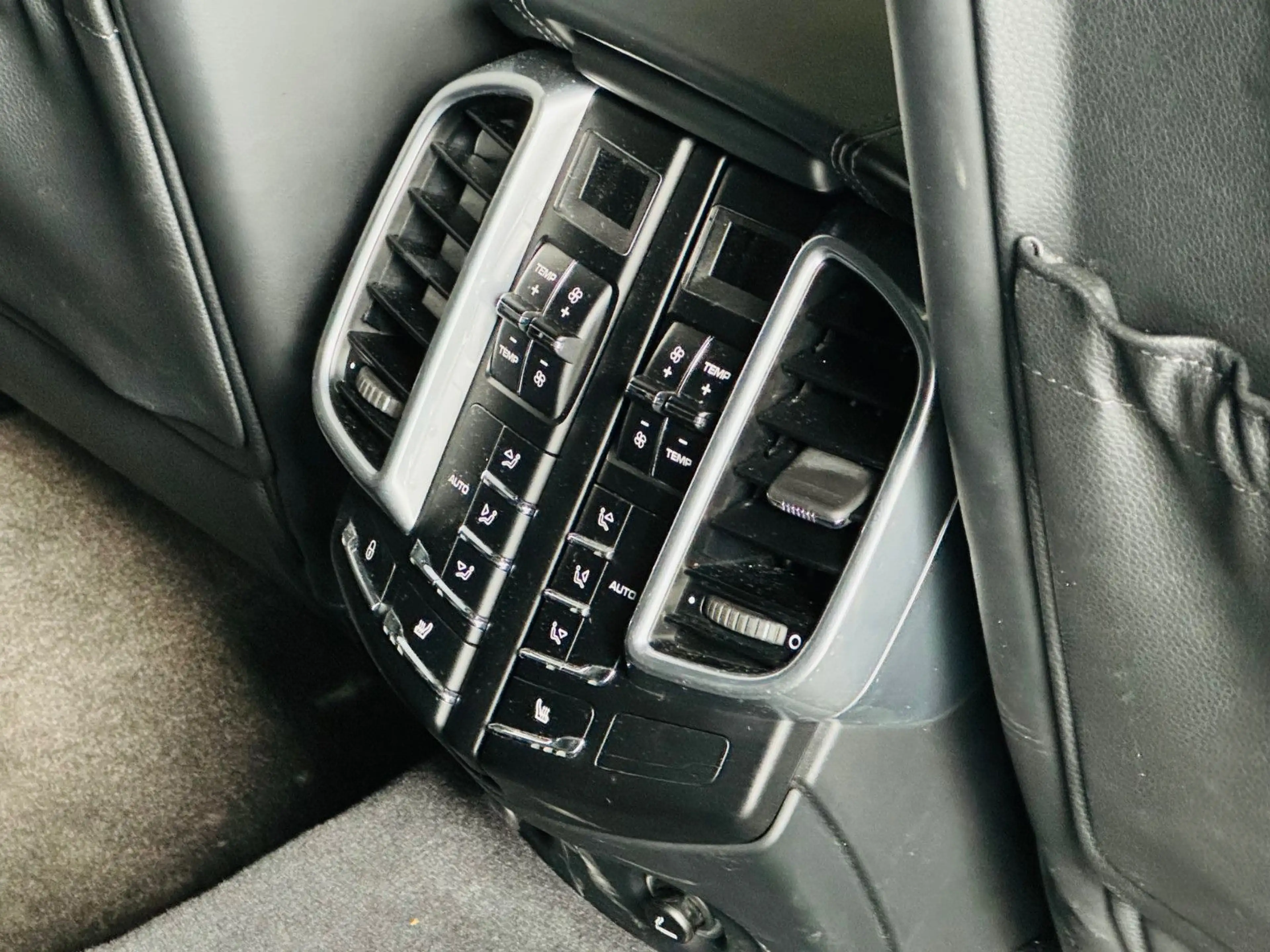 Porsche Cayenne Turbo -Keramik -Alcantara — photo 7